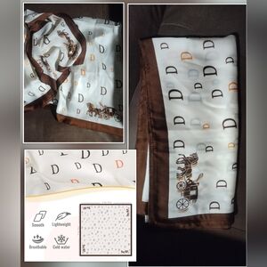 Silk scarf no tags measures approximately 27 in x 27 in